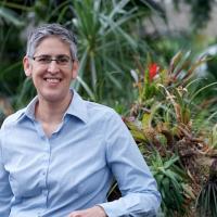 pic of Dr. Diane Srivastava