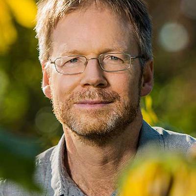 Headshot of Dr. Loren Rieseberg